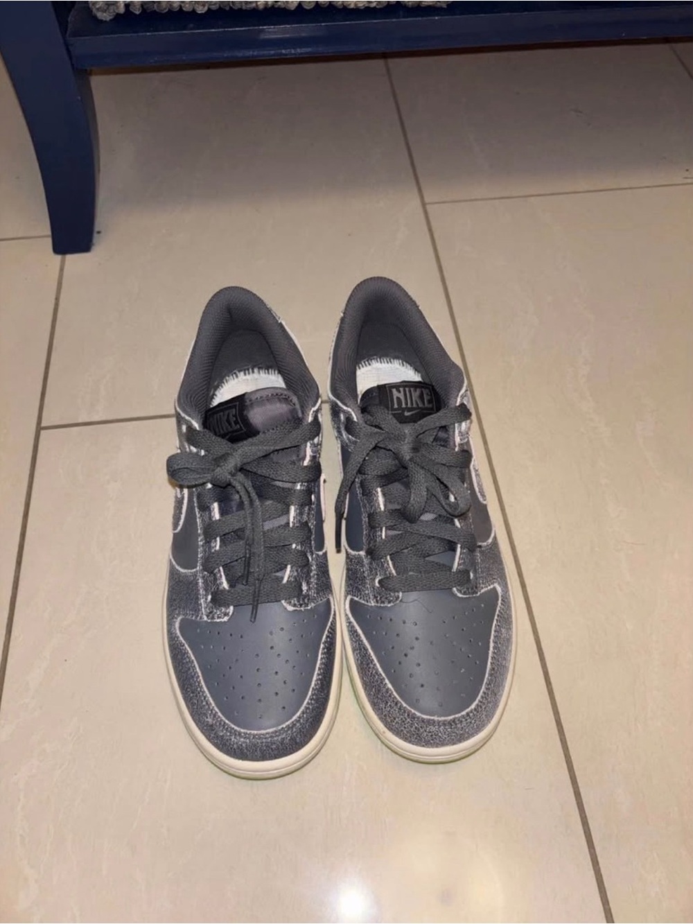 Nike Gray and Lime Green Low-Top Sneakers - Picture 2 of 4